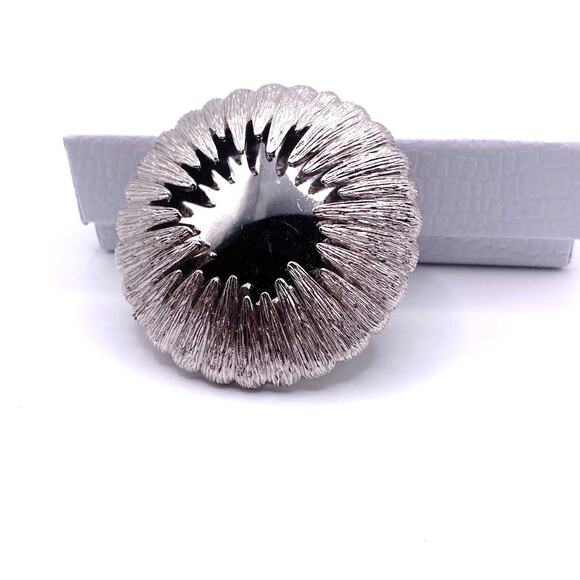 Monet Signed Large Mirrored Starburst Sun Celestial Brooch - Picture 3 of 6